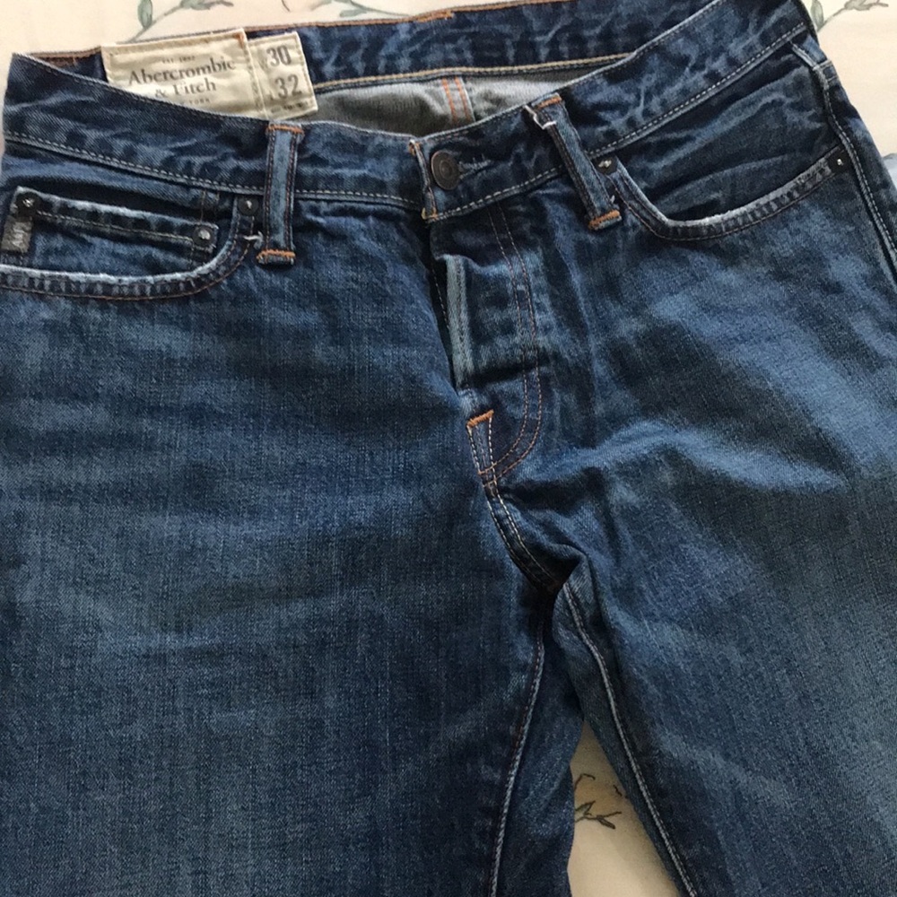 Abercrombie & Fitch men’s blue Jean